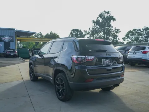 More photos of 2022 Jeep Compass Altitude at TLC Motors, SC