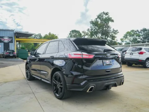 More photos of 2019 Ford Edge ST at TLC Motors, SC