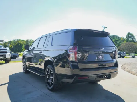 More photos of 2023 Chevrolet Suburban RST at TLC Motors, SC