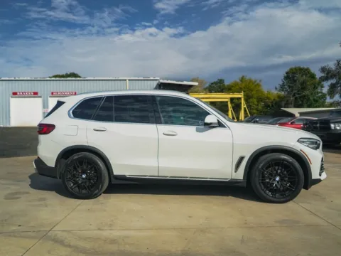 Another view of 2019 BMW X5 xDrive40i for sale in Moore, SC at TLC Motors