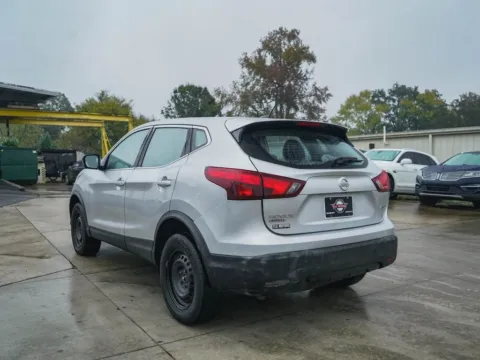 More photos of 2018 Nissan Rogue Sport S at TLC Motors, SC