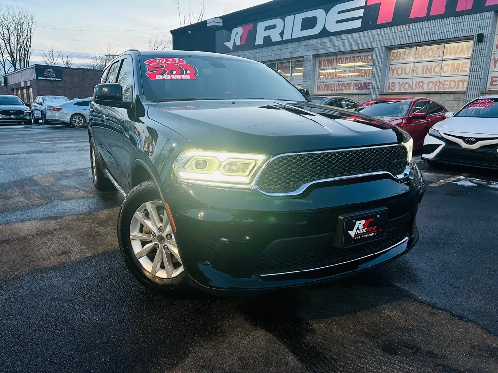 2023 Dodge Durango SXT's photo