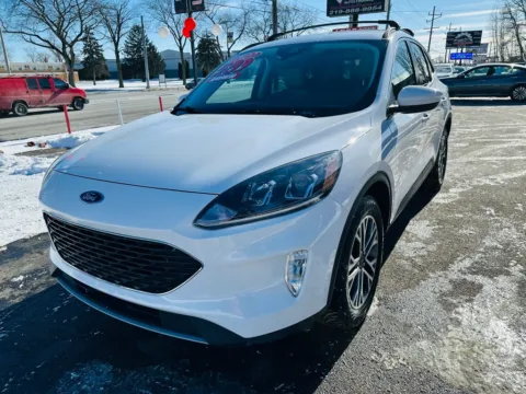 More photos of 2022 FORD ESCAPE HYBRID SEL at Ride Time Auto Finance Broadway, IN