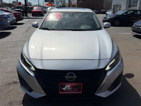 Another view of 2023 NISSAN ALTIMA 2.5 SL for sale in Merrillville, IN at Ride Time Auto Finance Broadway
