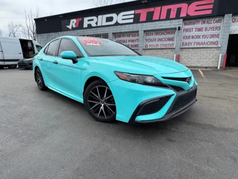 Black 2022 TOYOTA CAMRY SE for sale in Merrillville, IN