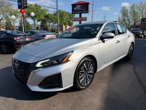 More photos of 2023 NISSAN ALTIMA 2.5 SV at Ride Time Auto Finance Broadway, IN