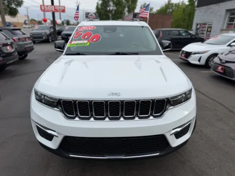 Another view of 2022 JEEP GRAND CHEROKEE 4XE for sale in Merrillville, IN at Ride Time Auto Finance Broadway