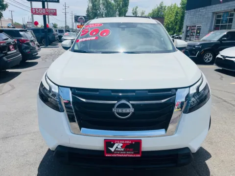More photos of 2025 NISSAN PATHFINDER SV at Ride Time Auto Finance Broadway, IN