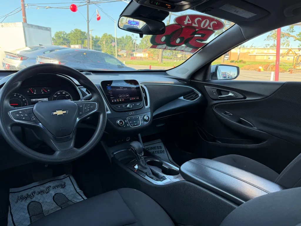 2024 Chevrolet Malibu 1LT - Photo 14