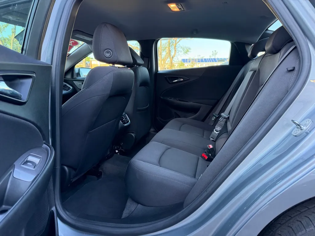 2024 Chevrolet Malibu 1LT - Photo 13