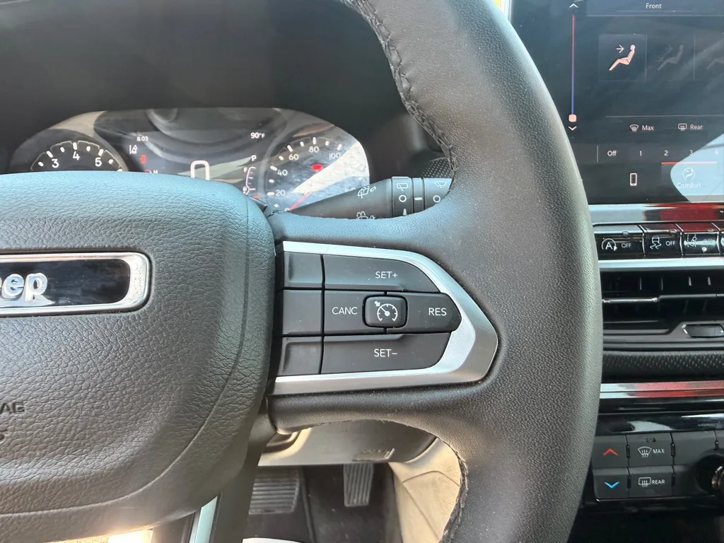 2025 Jeep Compass Latitude - Photo 23