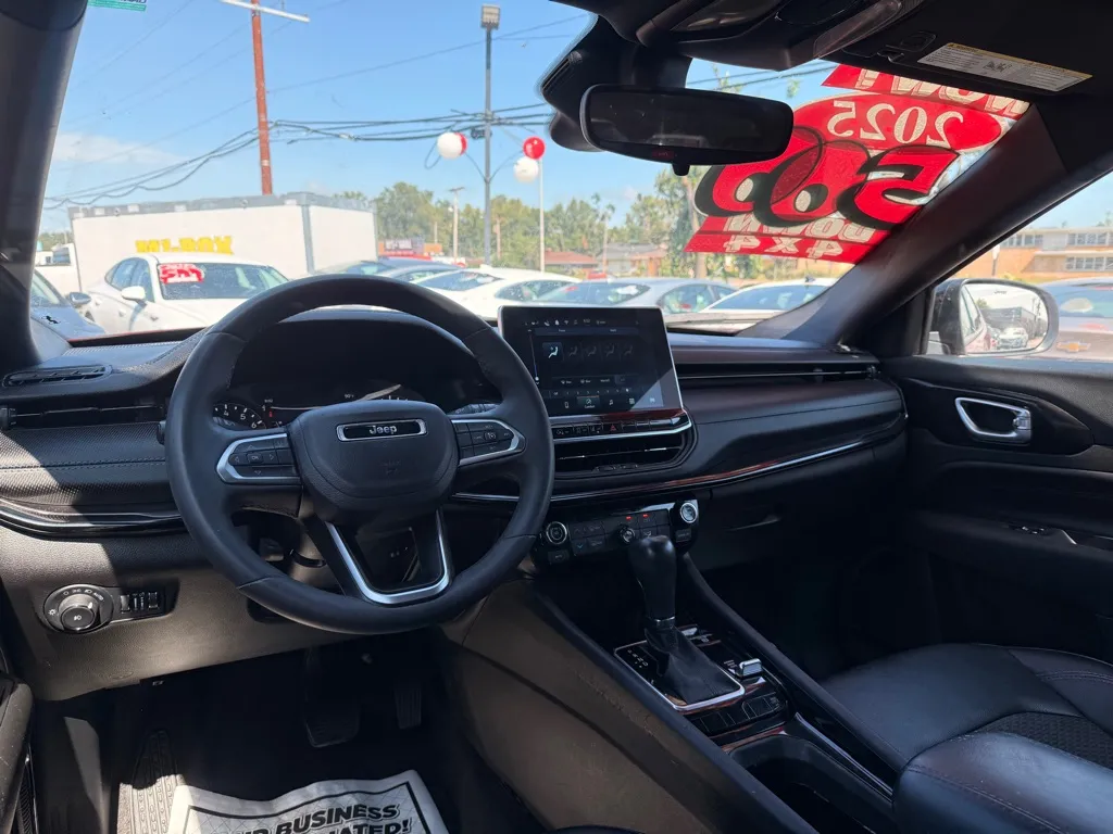 2025 Jeep Compass Latitude - Photo 18