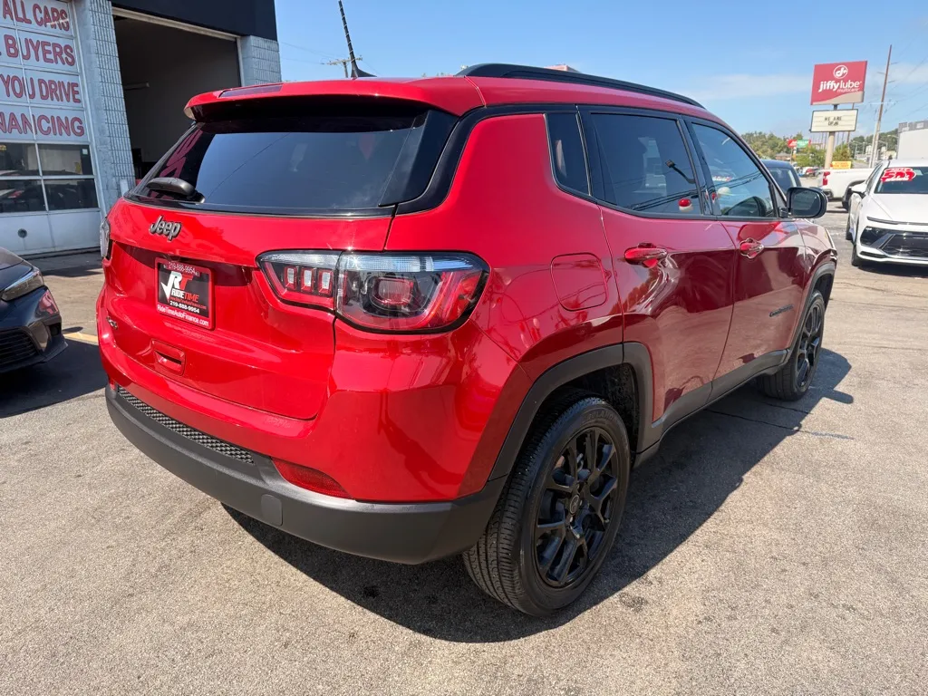 2025 Jeep Compass Latitude - Photo 11