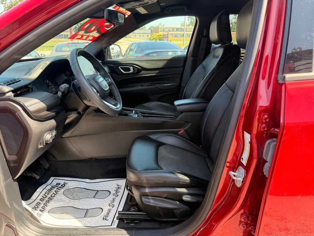 2025 Jeep Compass Latitude - Photo 16