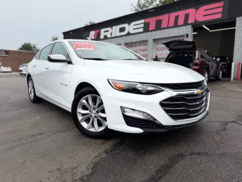 White 2024 CHEVROLET MALIBU LT for sale in Merrillville, IN