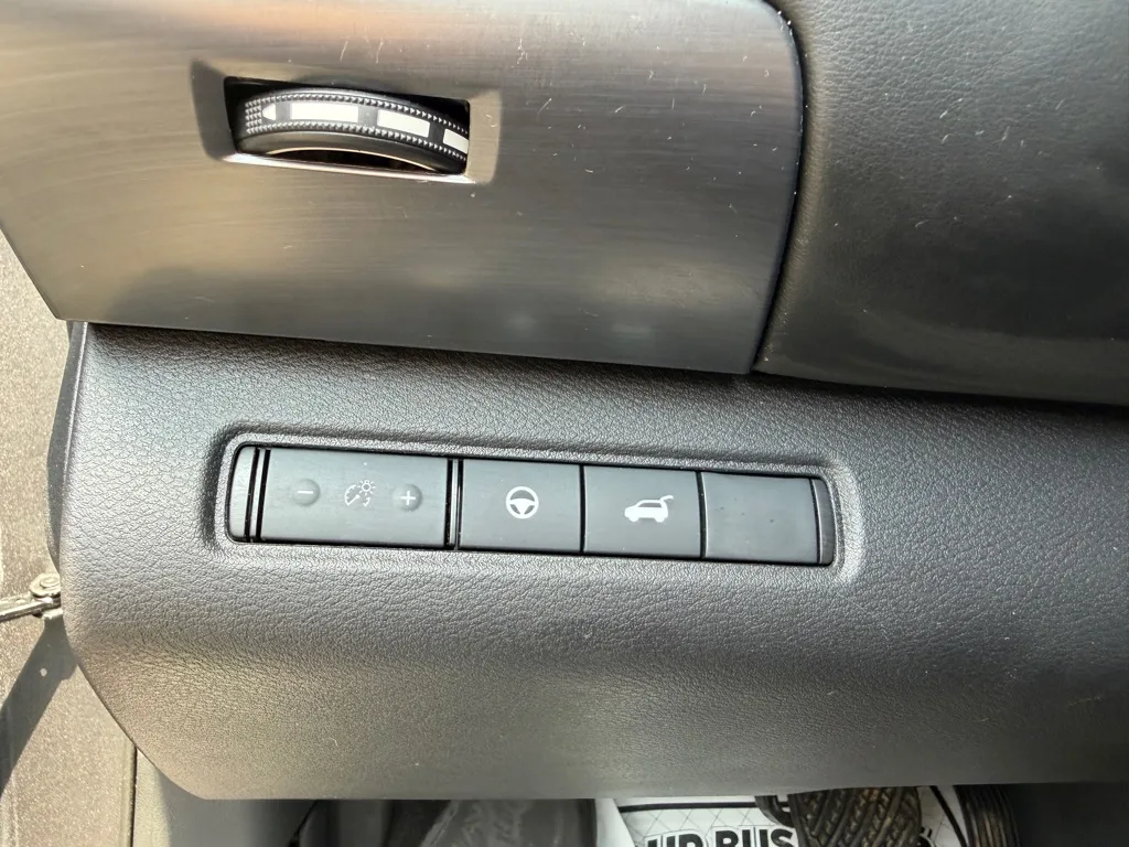 2023 Nissan Pathfinder SL - Photo 30