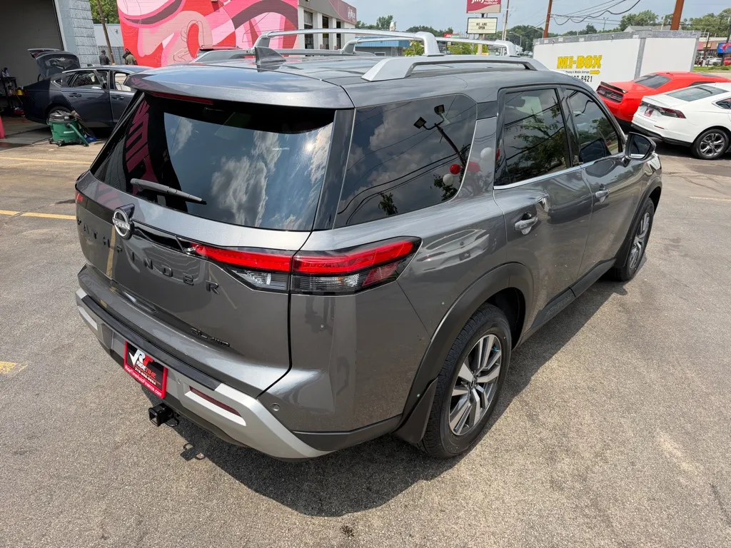 2023 Nissan Pathfinder SL - Photo 12