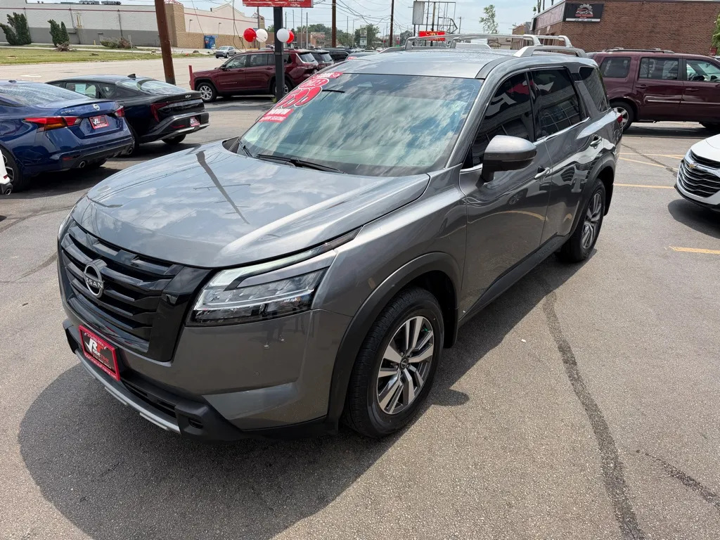 2023 Nissan Pathfinder SL - Photo 6
