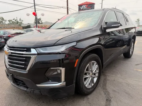More photos of 2023 CHEVROLET TRAVERSE LT CLOTH at Ride Time Auto Finance Broadway, IN