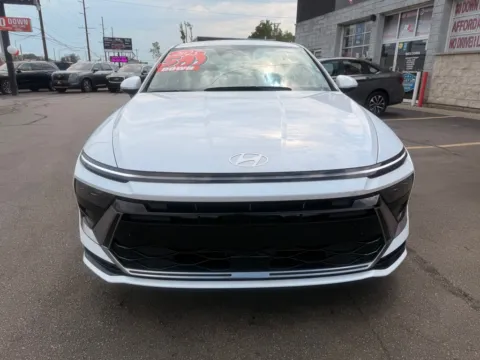 Another view of 2025 HYUNDAI SONATA SEL for sale in Merrillville, IN at Ride Time Auto Finance Broadway