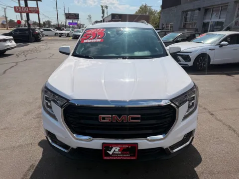 More photos of 2022 GMC TERRAIN SLE at Ride Time Auto Finance Broadway, IN