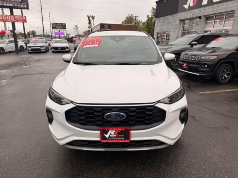 More photos of 2023 FORD ESCAPE HYBRID ST-LINE SELECT at Ride Time Auto Finance Broadway, IN