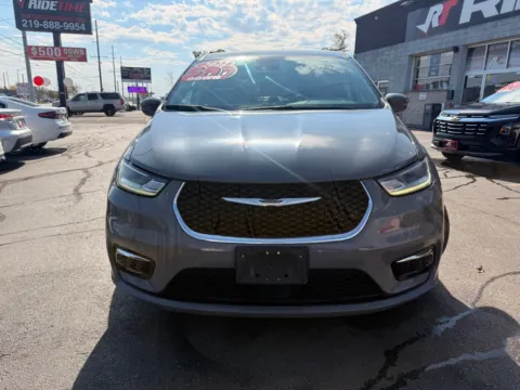 Another view of 2022 CHRYSLER PACIFICA TOURING L for sale in Merrillville, IN at Ride Time Auto Finance Broadway