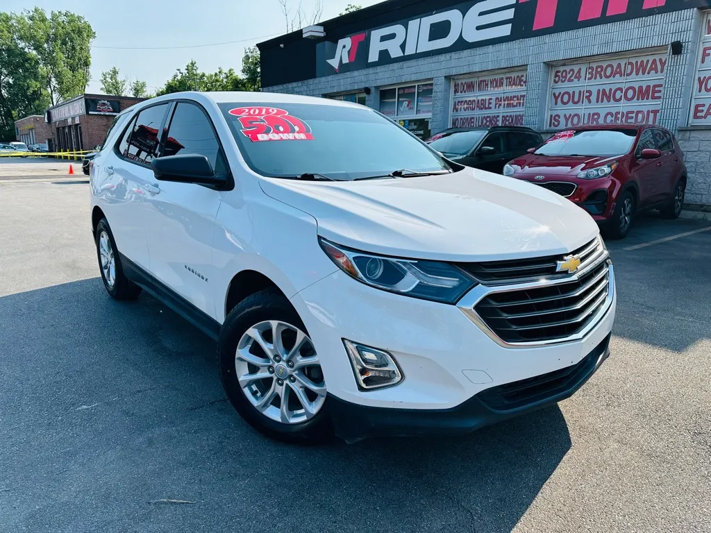 White 2019 CHEVROLET EQUINOX LS for sale in Merrillville, IN