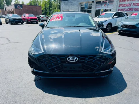 Another view of 2022 HYUNDAI SONATA SEL for sale in Merrillville, IN at Ride Time Auto Finance