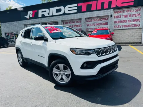 White 2022 JEEP COMPASS LATITUDE for sale in Merrillville, IN