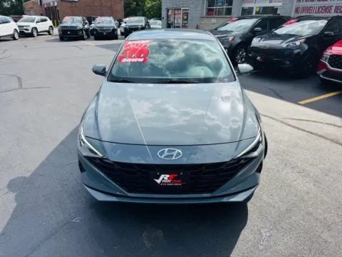More photos of 2023 HYUNDAI ELANTRA SEL at Ride Time Auto Finance, IN