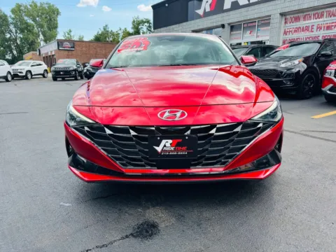 Another view of 2022 HYUNDAI ELANTRA LIMITED for sale in Merrillville, IN at Ride Time Auto Finance