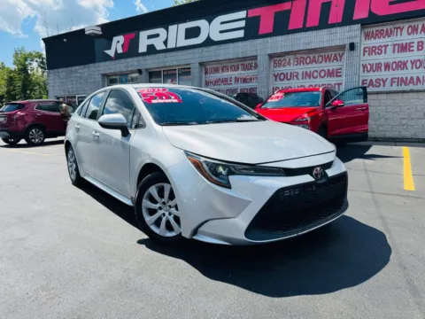 Silver 2022 TOYOTA COROLLA LE for sale in Merrillville, IN