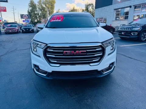 Another view of 2022 GMC TERRAIN SLT for sale in Merrillville, IN at Ride Time Auto Finance Broadway