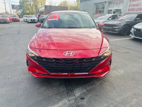 Another view of 2022 HYUNDAI ELANTRA SE for sale in Merrillville, IN at Ride Time Auto Finance Broadway