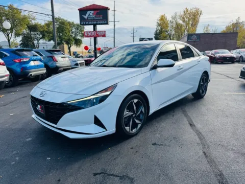 More photos of 2023 HYUNDAI ELANTRA SEL at Ride Time Auto Finance Broadway, IN