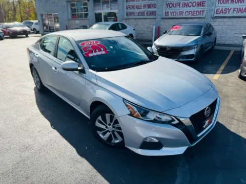 Photos of 2021 NISSAN ALTIMA 2.5 S for sale in Merrillville, IN at Ride Time Auto Finance Broadway