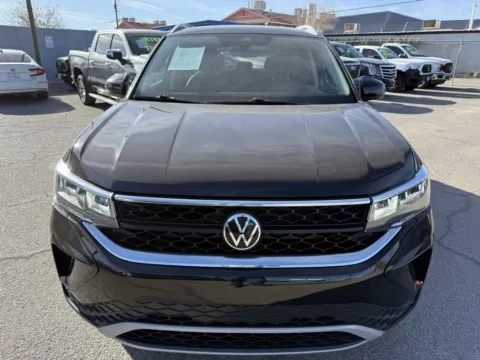 Photos of 2023 Volkswagen Taos 1.5T SE for sale in El Paso, TX at RightDrive - 8320 Gateway East
