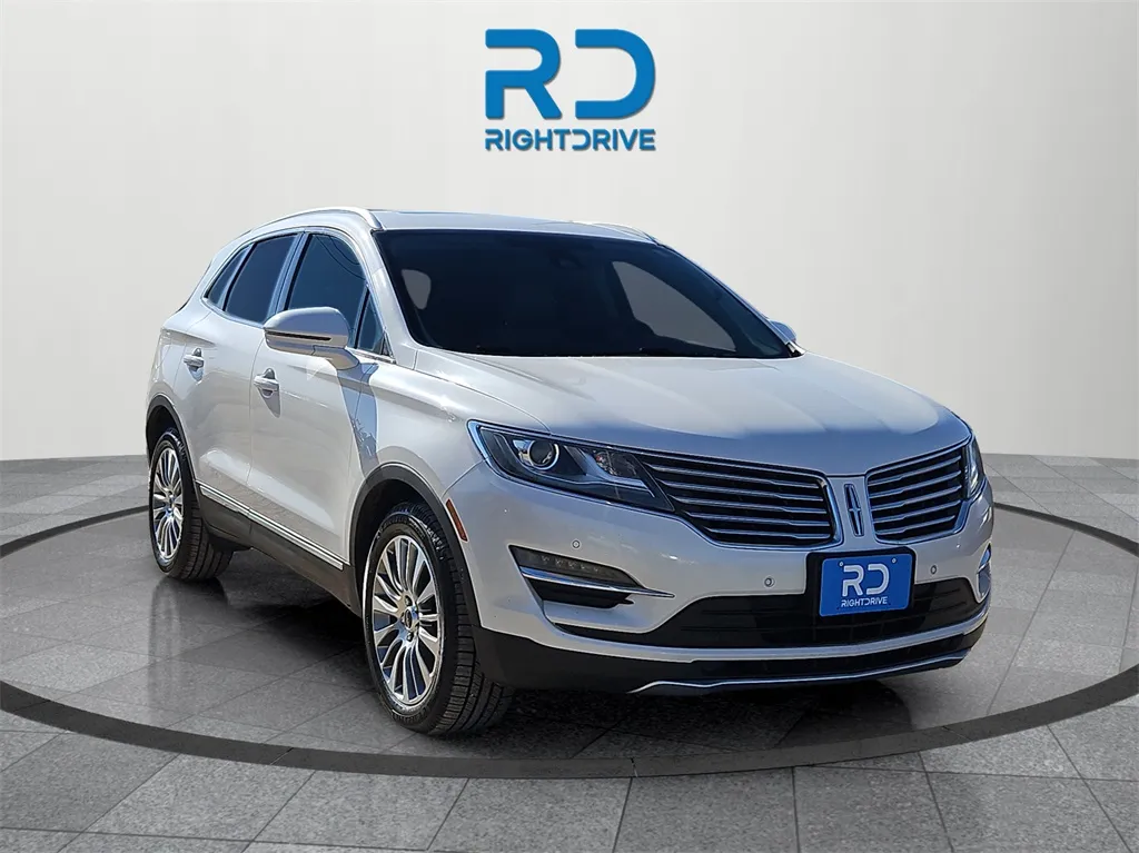 White 2017 Lincoln MKC Reserve for sale in El Paso, TX