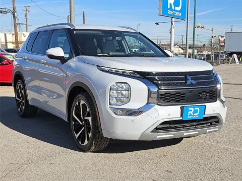 White 2024 Mitsubishi Outlander SEL for sale in El Paso, TX