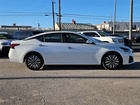 Photos of 2023 Nissan Altima 2.5 SV for sale in El Paso, TX at RightDrive - 8320 Gateway East