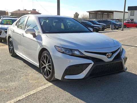 White 2024 Toyota Camry SE for sale in El Paso, TX