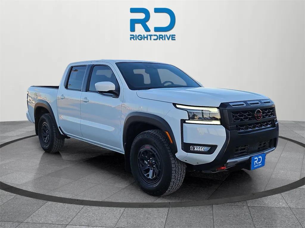 White 2025 Nissan Frontier PRO-4X for sale in El Paso, TX