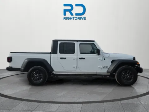 Photos of 2025 Jeep Gladiator Sport S for sale in El Paso, TX at RightDrive - 8320 Gateway East
