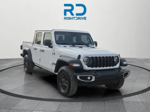 White 2025 Jeep Gladiator Sport S for sale in El Paso, TX