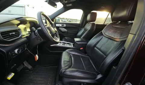 More photos of 2022 Ford Explorer Platinum at RightDrive - 8320 Gateway East, TX