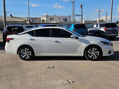 Photos of 2022 Nissan Altima 2.5 S for sale in El Paso, TX at RightDrive - 8320 Gateway East