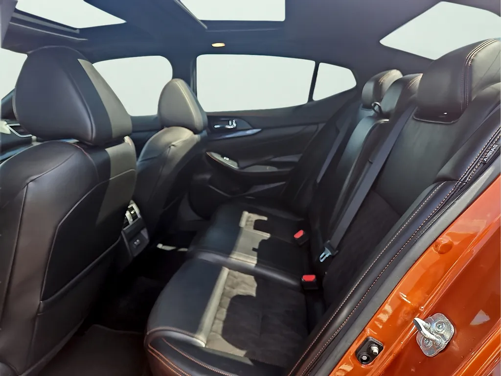 2020 Nissan Maxima SR - Photo 11