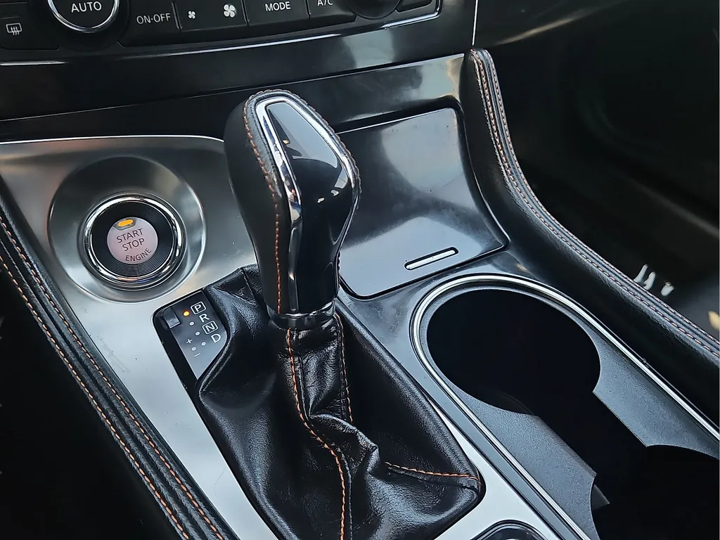 2020 Nissan Maxima SR - Photo 25