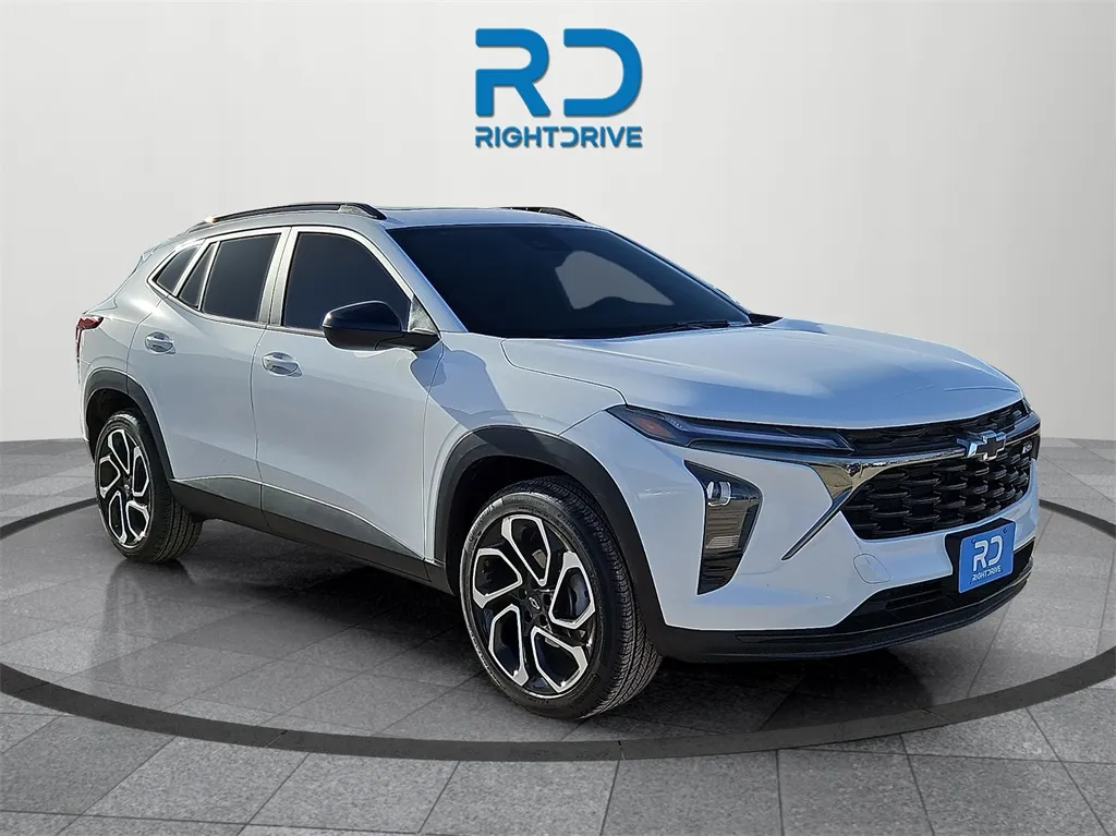 2025 Chevrolet Trax RS